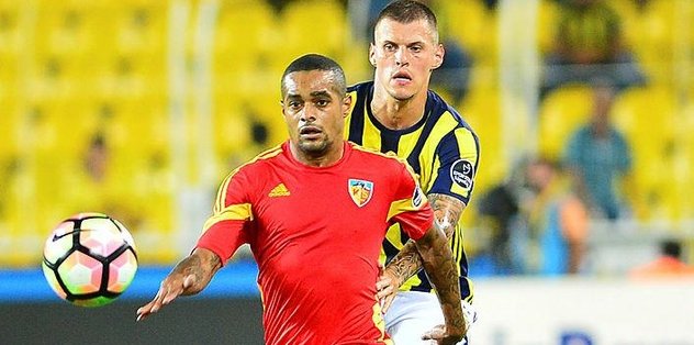 <a href="/index/welliton?id=401dbbbc-d0bf-4cf2-902f-2df5d6522432" class="" rel="tag">Welliton</a> el yakıyor