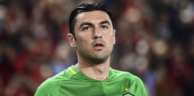Burak Yilmaz comes home to Trabzonspor