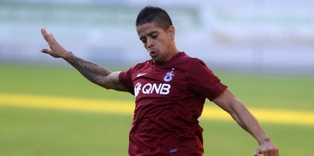 Göztepe, Ibanez ve Beto'yu bitiriyor