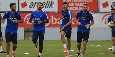 Burak Yılmaz, ilk idmanına çıktı