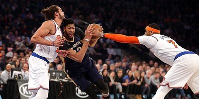 Anthony Davis'ten 3 çeyrekte 40 sayı