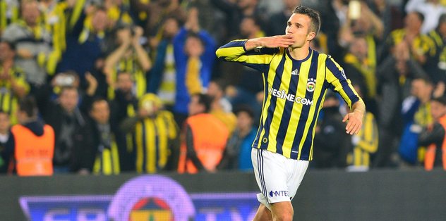 Van Persie o takımla anlaştı