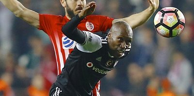Atom karınca gibi oynadı!