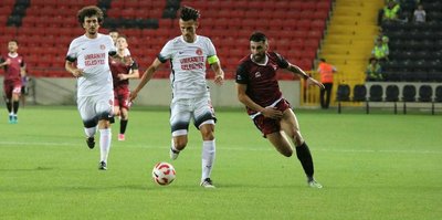 Gaziantepspor, Ümraniyespor'a farklı yenildi