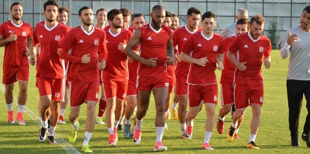 Sivasspor'da yeni sezon hazırlıkları sürüyor