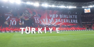 Kırmızı beyaz karnaval