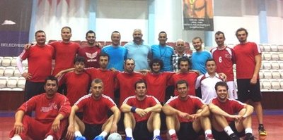 İşitme engelli hentbolcularda hedef kürsü