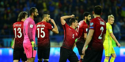 Şener'den Emre Belözoğlu açıklaması