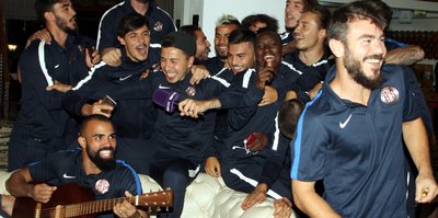 Kampta mini konser molası