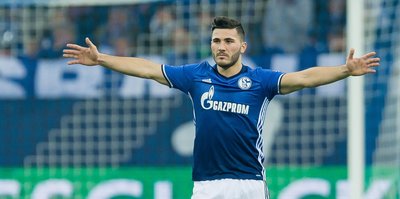 Kolasinac imzayı attı