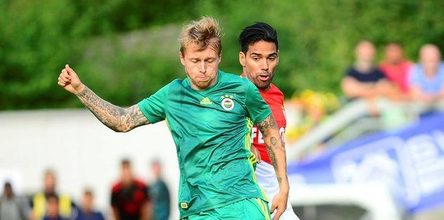 F.Bahçe, Sevilla'nın teklifini kabul etti