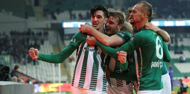 Timsah iç transferde ilk hamlesini yaptı