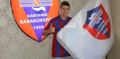 Bliznichenko imzayı attı