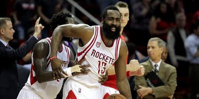 Harden geceye damgasını vurdu
