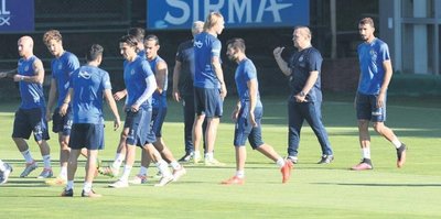 Antalya kampında 2 özel maç