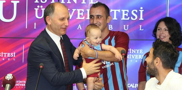 Bordo maviş sürprizi