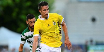 Van Persie takımdan ayrı çalıştı