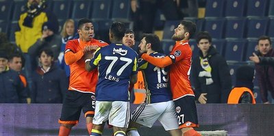 Saha bir anda karıştı
