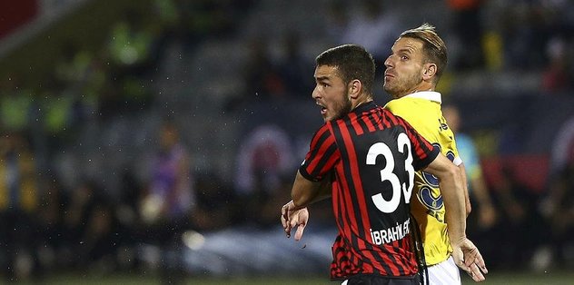 İbrahim forvet gibi vurdu!