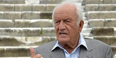 Ayağa kalkın!
