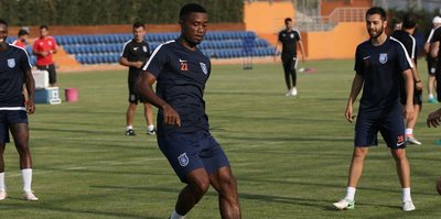 Başakşehir'de Chedjou sakatlandı