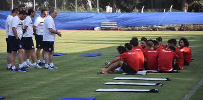 Balıkesirspor'un kampına kongre rötarı