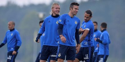 Kjaer ve RvP yok