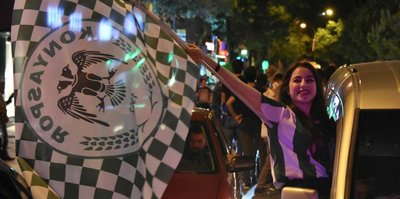 Konya’da kupa coşkuyla kutlandı