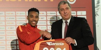 Rodrigues basının karşısına geçti
