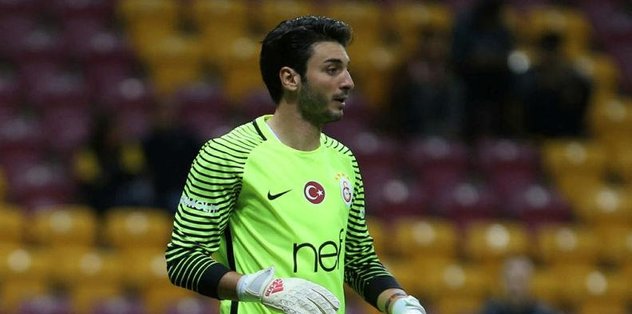 Cenk kampı terk etti