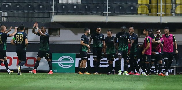 Akhisar geriden geldi