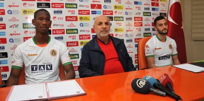 Alanyaspor, Plet ve Emre'yi transfer etti