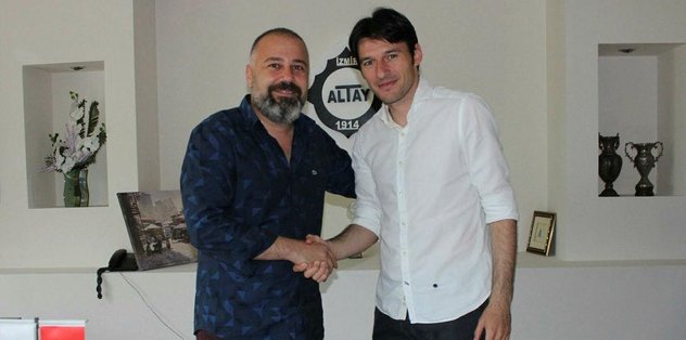 İbrahim Akın 1 yıl daha