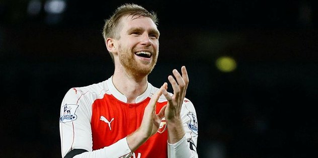 Arsenal'den Mertesacker'e yeni görev