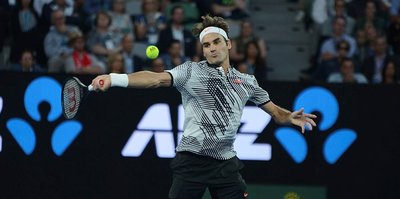 Federer adını yarı finale yazdırdı