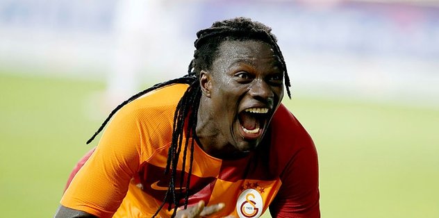 Messi'yi geçti