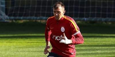 Muslera için Neuer eldiveni