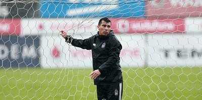 Pepe ve Medel ilk 11’de
