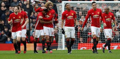 Manchester United seriyi bozmadı