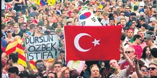 Müzik festivalinde istifa çağrısına devam