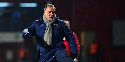 Advocaat’a açık çek