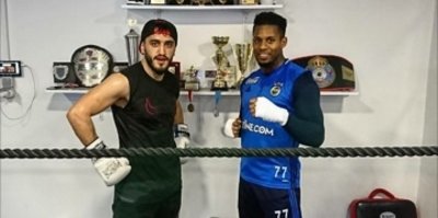 Lens 'kick-boks'çuymuş