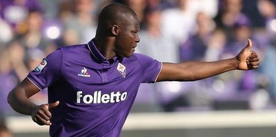 Babacar zora girdi