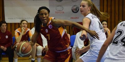 Dişi Aslanlar avantajı kaptı