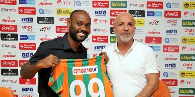Vagner Love, 2 yıl daha Alanyaspor'da