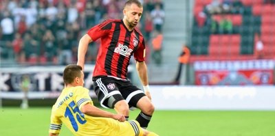 Manisaspor dört koldan