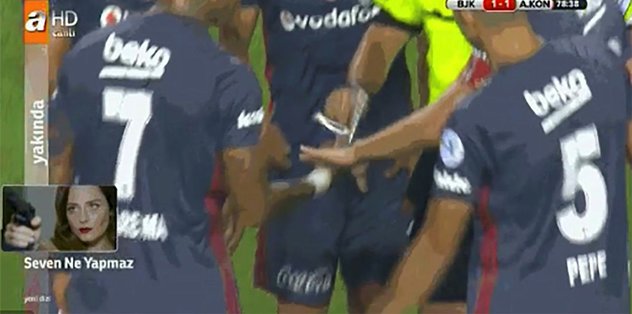 Sahaya bıçak atan taraftar serbest