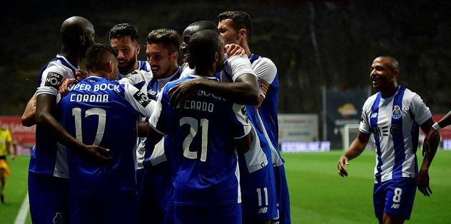 <a href="/index/porto?id=300eec3d-7499-44da-b29f-9afadaf4c653" class="" rel="tag">Porto</a> deplasmanda <a href="/index/braga?id=2ed993ad-9747-41bf-a96b-a091399eb848" class="" rel="tag">Braga</a>'yı yendi