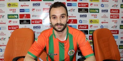 Alanyaspor Cenk Ahmet'i kiraladı