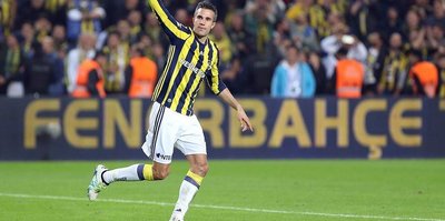 PSG, Persie’yi yaşlı buldu